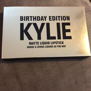 Birthday Edition Kylie Matte Liquid Lipstick Set